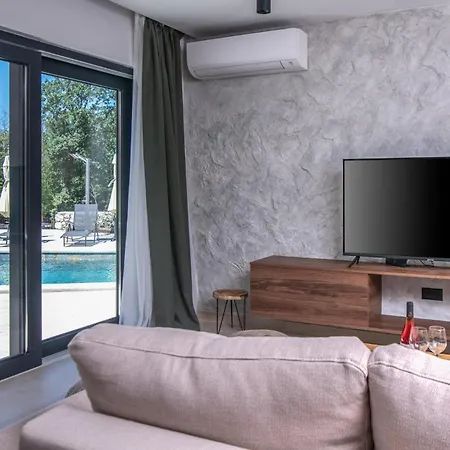 Luxurious In Bartici With Sauna 度假居