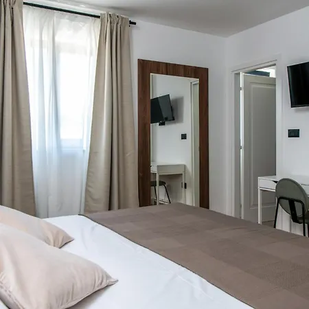 Luxurious In Bartici With Sauna 度假居 *